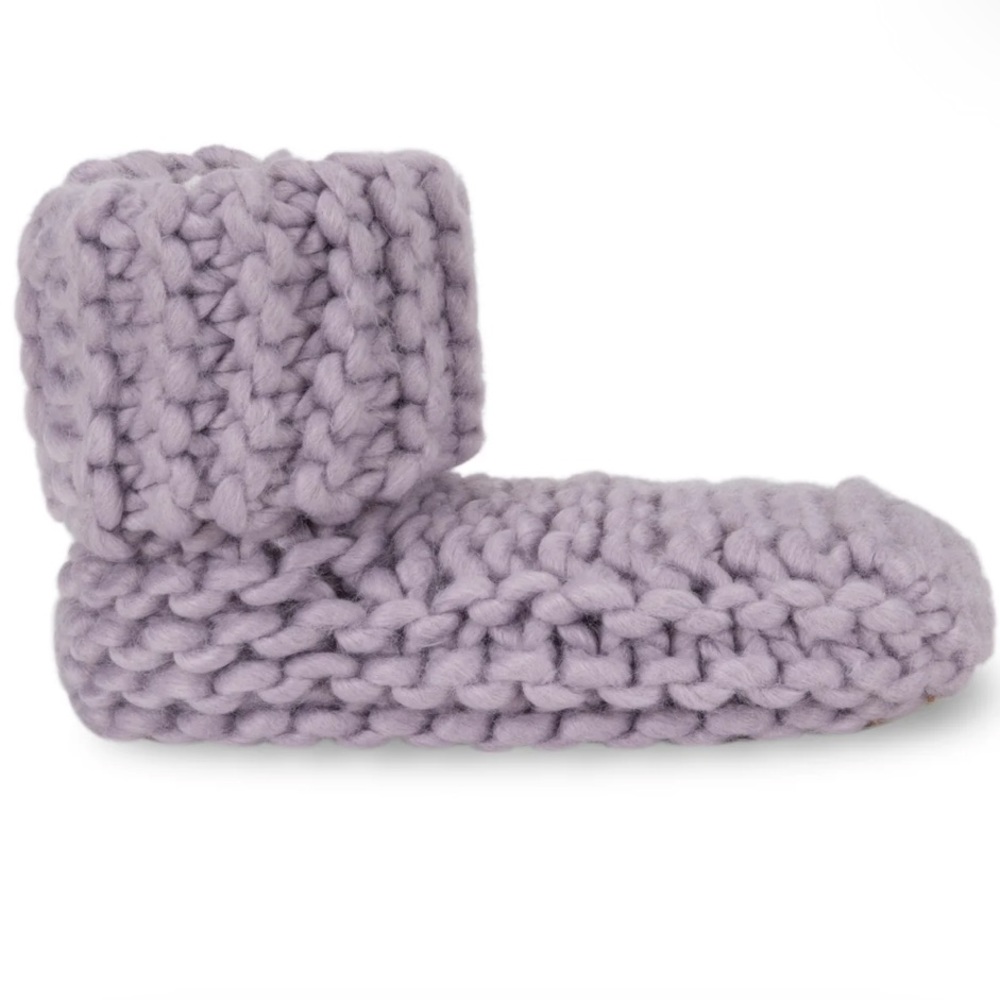 LEMON Cabin Cuffed Cutie Bootie Hand Knitted Blurred Lavender Size S/M fits 5-7